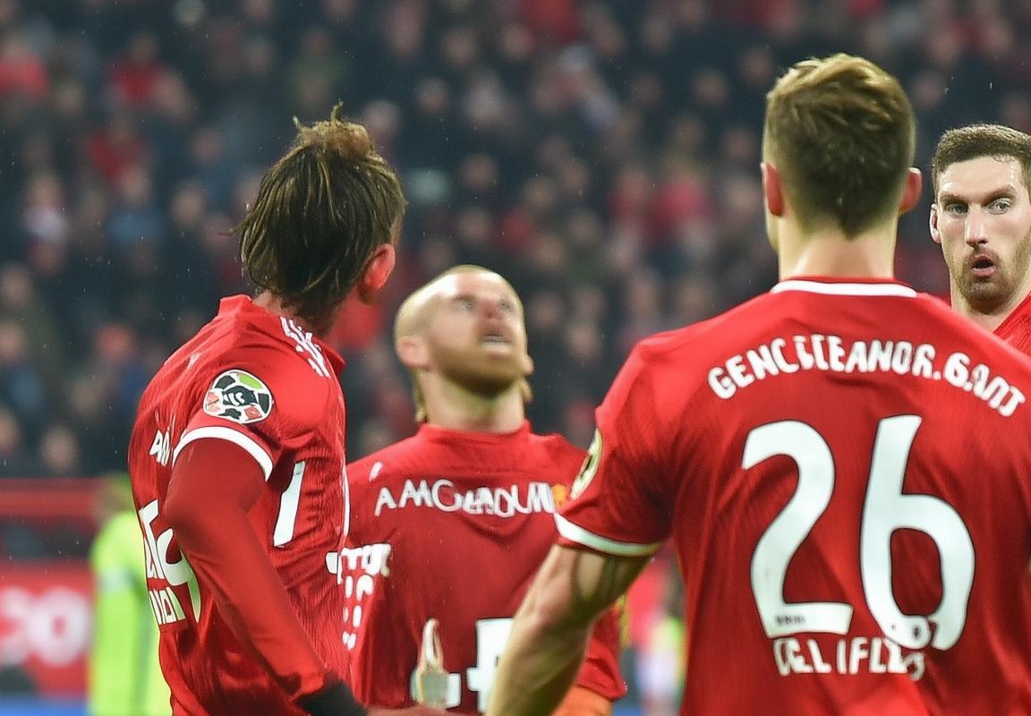 阿森纳成功截胡埃泽，北伦敦德比再添新剧情